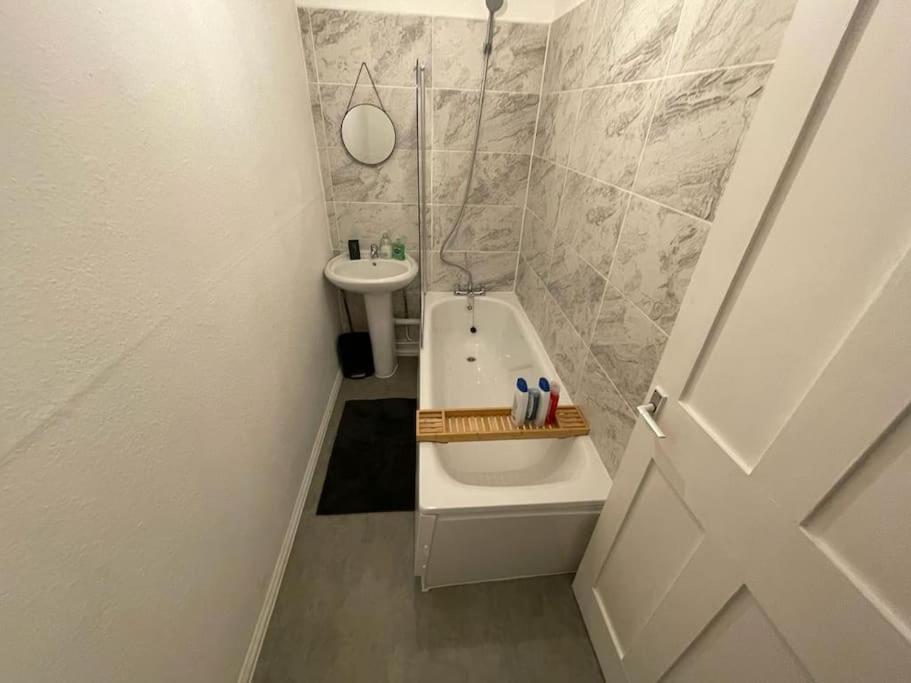 Stunning 2 Bedroom On Tower Bridge 伦敦 外观 照片