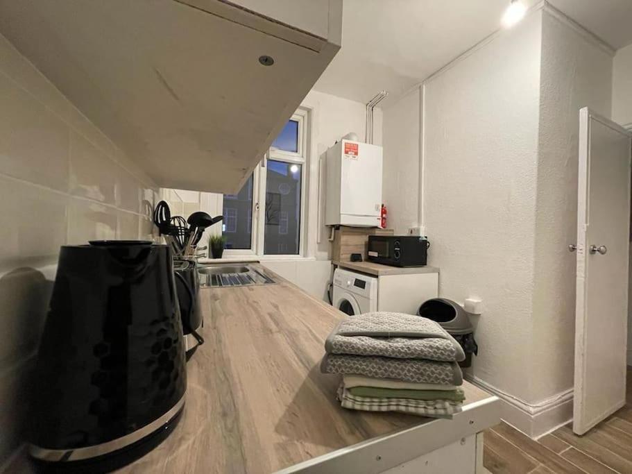 Stunning 2 Bedroom On Tower Bridge 伦敦 外观 照片